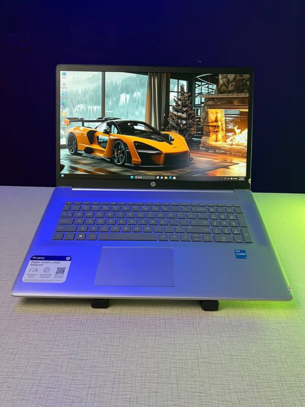 لپ تاپ 17.1 اینچی اچ پی مدل HP Laptop 17 i3-1215U 8GB 512GB SSD - تصویر 2